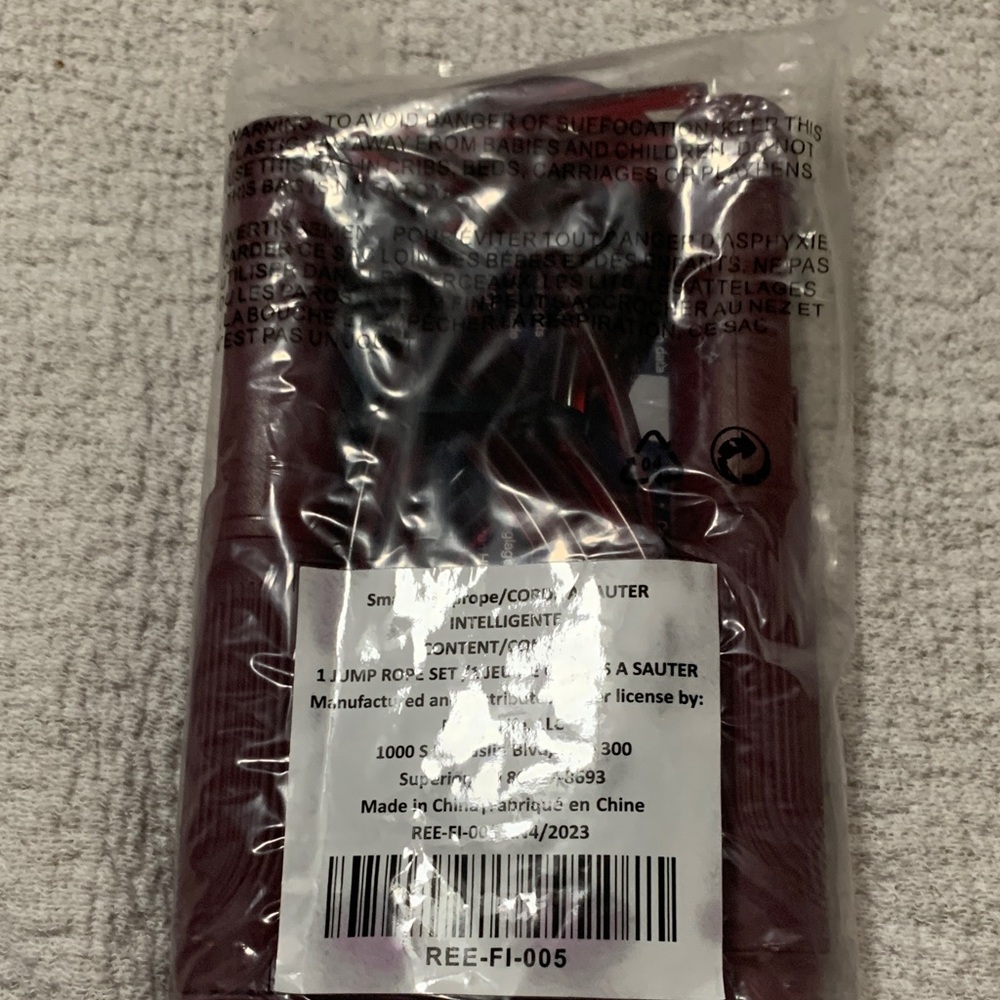 Reebok 2-in-1 Digital Jump Rope - Red - Picture 2 of 3